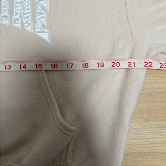 Offline By Aerie Hoodie Cropped Cream Sz XS OFFLINE Spell Out Beach Vacay Summer - Picture 5 of 7